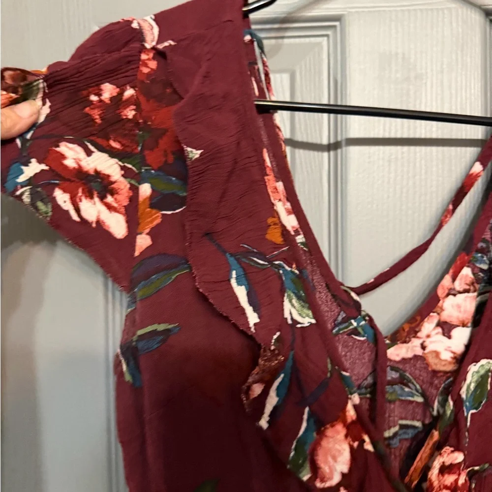 Xhilaration Burgundy‎ Floral Romper